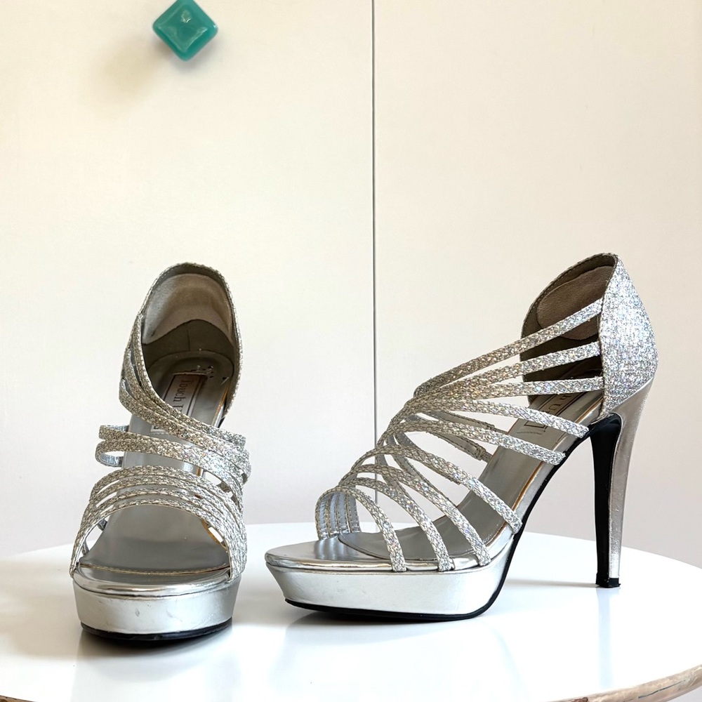 Touch Ups Carey Silver Sparkle Heels Size 8